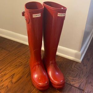 RED SHINY HUNTER BOOTS